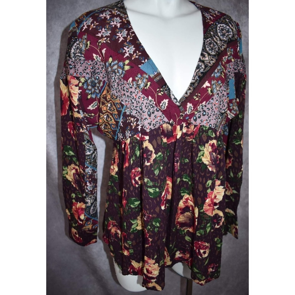 Oddy Oddi Floral Rose Print V-Neck Rayon Cuffed Sleeve Blouse Small Burgundy